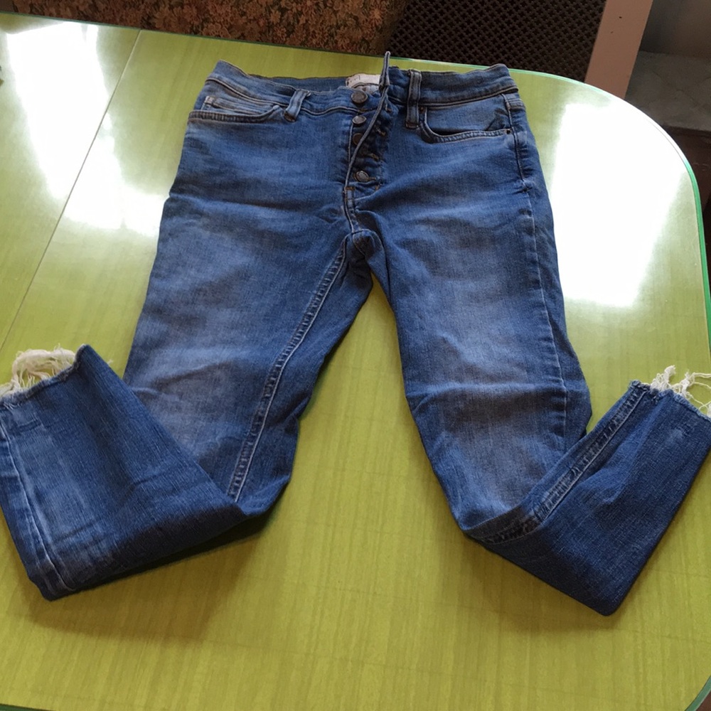 Free People. Jeans. Size: W 27S frayed bottom